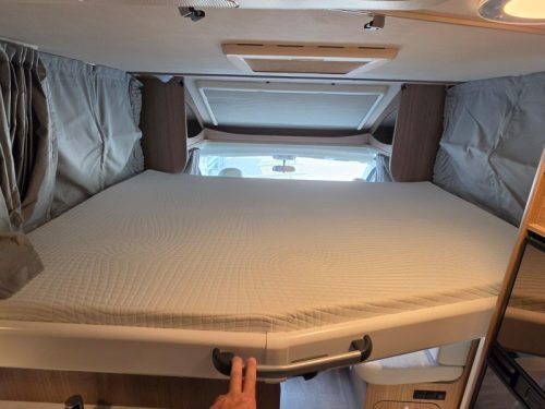 Carado T 449 Automatik/Queensbett/150 PS Foto: 16