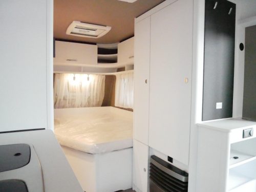 Dethleffs C'Go 495 FR FREE mover and awning photo: 9
