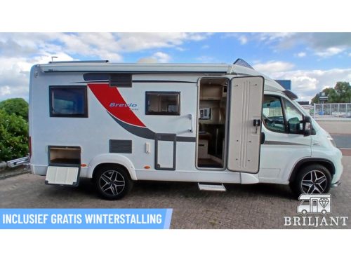 B&uuml;rstner Brevio T-646 .. unique off-grid Motorhome photo: 3