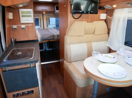 Carthago Malibu Van 600 DB, 6 Meter Kastenwagen, Busbiker!! Foto: 11