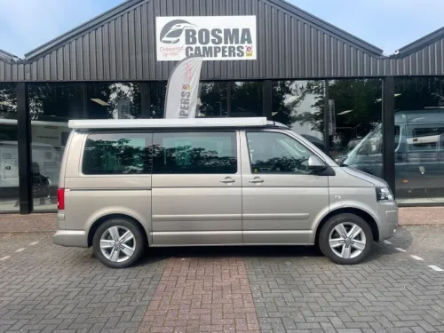 Volkswagen T5 California TDI Milestone Aufstelldach 2011 Foto: 6