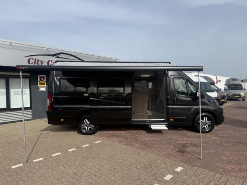 Karmann dexter 625 automatic 150 hp camper van length beds air conditioning leather awning tow bar alloy wheels 16 inch remis pleated blinds photo: 3