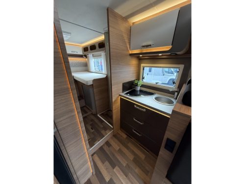 Weinsberg CaraSuite 700 ME Automatic! 180 hp! photo: 14