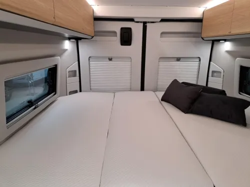 Adria Twin Select 600 SLB First Edition - Automatic photo: 8