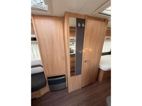 Knaus Sudwind Silver Selection 460 EU Single beds 1st owner photo: 7