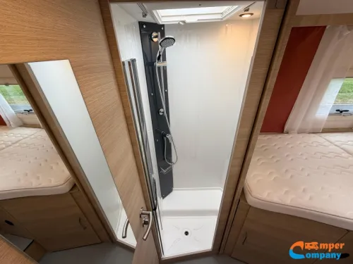 Rapido 666 F Single beds/no pop-top roof  photo: 19