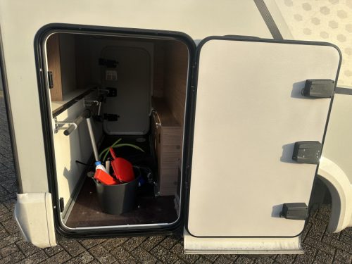 Knaus Tourer Van 500 MQ Automaat 3 Personen Hubdach Foto: 6