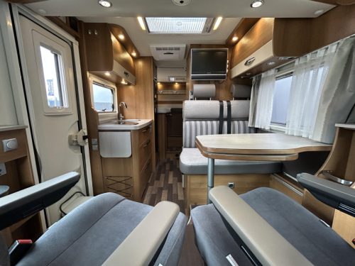 Knaus Van I 600 ME Pop-top roof, Solar, Satellite dish photo: 7