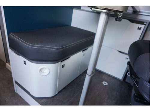 mooveo 60EB Prestige 140pk + Einzelbetten/ Lithium/ LPG/ TV/ Anh&auml;ngerkupplung/ Wechselrichter/ Garantie! Foto: 15