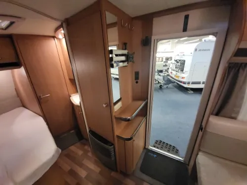 Knaus Sport 450 FU Unico Verona, Rangierhilfe  Foto: 10