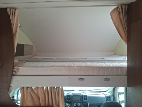 Forster A699 HB ger&auml;umiges 6-Personen-Familien-Wohnmobil Foto: 9