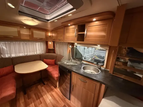 Eriba Sporting 465 FRANSB MOVER MARKISENZELT Foto: 12