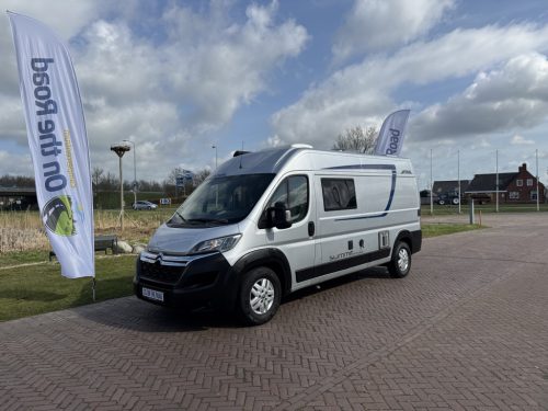 P&ouml;ssl Summit 600 Van conversion, 2.3 160 HP, with timing chain, Transverse bed, Motor air conditioning, Swivel seats, Year of manufacture 2018 Motorhome centre on the road Marum photo: 2