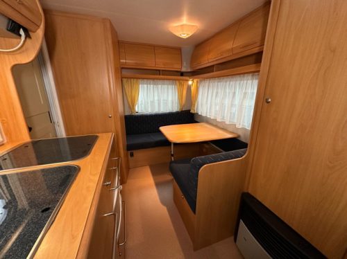 Chateau Cantara 403 C Comfort Traveller photo: 18