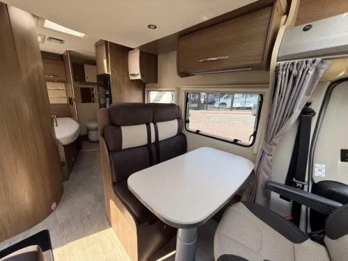 Chausson Flash 625 Drop-down bed 52000 km 2015 photo: 13