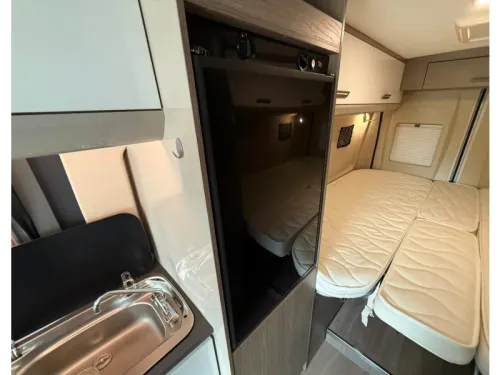Chausson V697 VIP 9T Automatic single beds  photo: 12