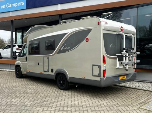 B&uuml;rstner New Coupling | French Bed | 4 Pers | Off Grid | Electric Lift Bed photo: 2