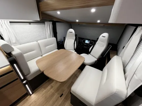 Pilote G 740 FGJ Camper, Face to Face 2027 Foto: 2