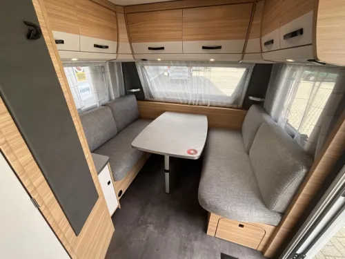 Dethleffs Summer Edition 510 LE SINGLE BEDS-FLOOR HEATING photo: 3