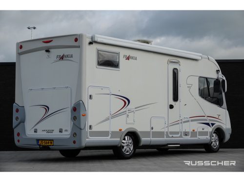 Frankia T680BD | Holiday Class | 130Pk | C&aacute;mara de marcha atr&aacute;s | Panel solar | 16'' foto: 1