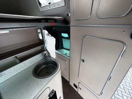 Westfalia Nugget Festdach/140PS/Klimaanlage/5m Foto: 7