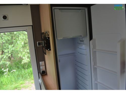 LMC Tourer Lift 664G photo: 10