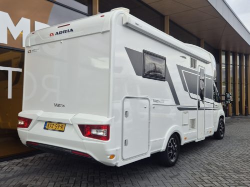 Adria Matrix 640 DC Face to face 2021 photo : 5