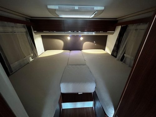 Adria Coral XL Plus 670 SL Oven, Omvormer 2500 Watt  foto: 19