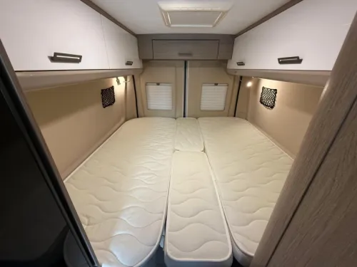 Chausson V697 VIP 9T Automatic single beds  photo: 8