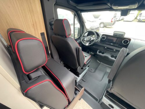 B&uuml;rstner Habiton HM 6.0 Mercedes Foto: 15