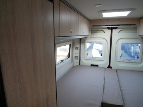 Camping-car Clever 6.40 Mtr, Ch&acirc;ssis Maxi, Lits Jumeaux Bas !! photo : 15