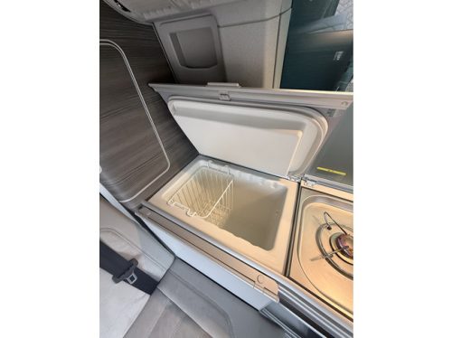 Volkswagen California Ocean T6 Westfalia in new condition DSG automatic 200 hp full options 4 berths electric pop-top roof awning climate control cruise control camera soft-close tailgate towbar photo: 13
