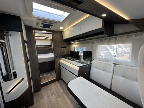 Benimar Amphitryon A998 Fiat 140PS Dachklimaanlage TV Foto: 5