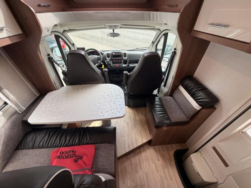LMC Breezer Sportline 607 Fiat 150HP Towing hitch  photo: 16