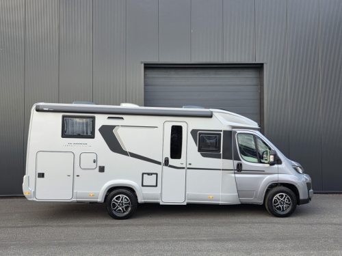Adria Compact Supreme DL photo: 2