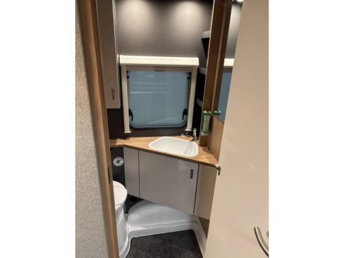 Knaus Sport 500 EU !! BETT 210CM LANG !!! Foto: 16