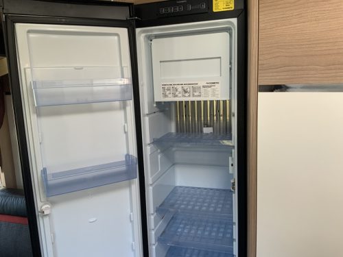 Carthago Malibu I 460 AUTOMATIC 150 hp Integral, Length-beds & Pull-down bed, Garage, Engine air conditioning, Roof air conditioning, Level System, Camper centrum on the road Marum photo: 18