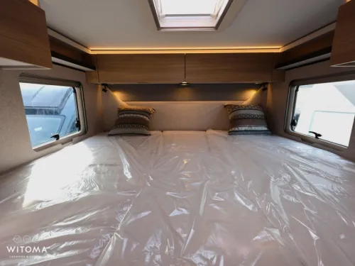 Hymer GT-S 685 Pop-top roof Face to Face 2027  photo: 14