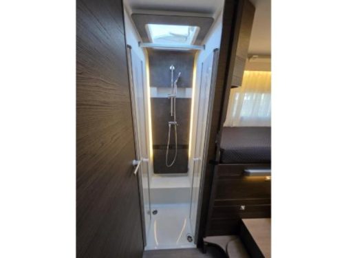Adria Sonic Supreme 700 DL Foto: 17