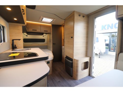 Weinsberg CaraOne Edition HOT 450 FU MODEL 2026 French bed 927  photo: 12