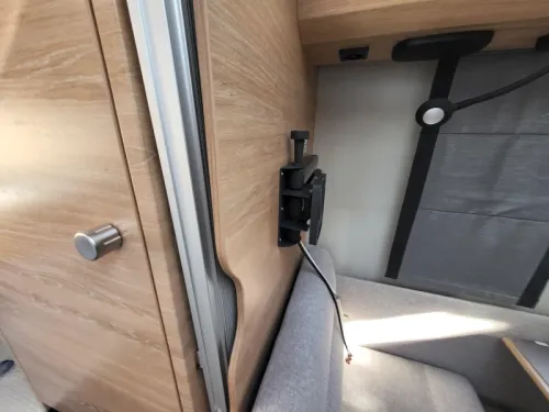 Knaus Sudwind Black Selection 540 FDK super ger&auml;umig und komplett Foto: 10