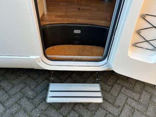 Hymer B584 B588 - automatic - low KM photo: 19