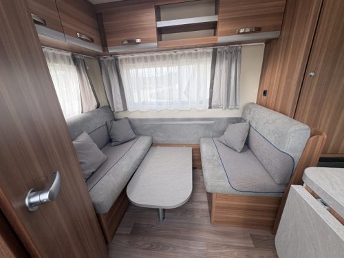 Weinsberg CaraOne Edition HOT 390 QD mover / toldo de casete foto: 4