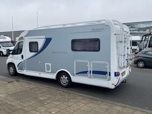 Dethleffs Advantage 6611 T single beds FULL Air conditioning photo: 2
