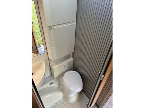 Knaus Van TI 550 MD Fiat Ducato 2.3 130 HP Semi-integrated Motorhome Like New photo: 7