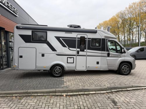 Adria Compact DL Supreme Automaat 180PK Enkele Bedden Zonnepaneel foto: 6