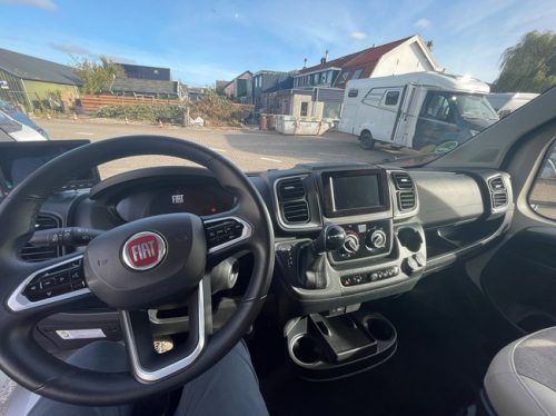 B&uuml;rstner Nexxo Van 590 Fiat Foto: 8
