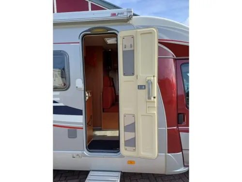Hymer Eriba 576 ECS photo: 16