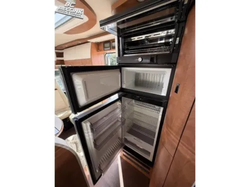 Carthago Chic C-Line I 4.9 LE NO POP-UP BED! photo: 9