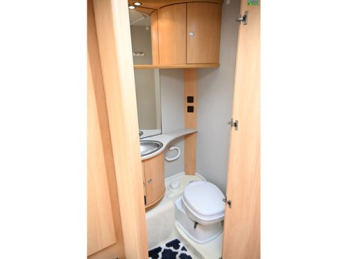 Dethleffs Camper 460DB Foto: 19